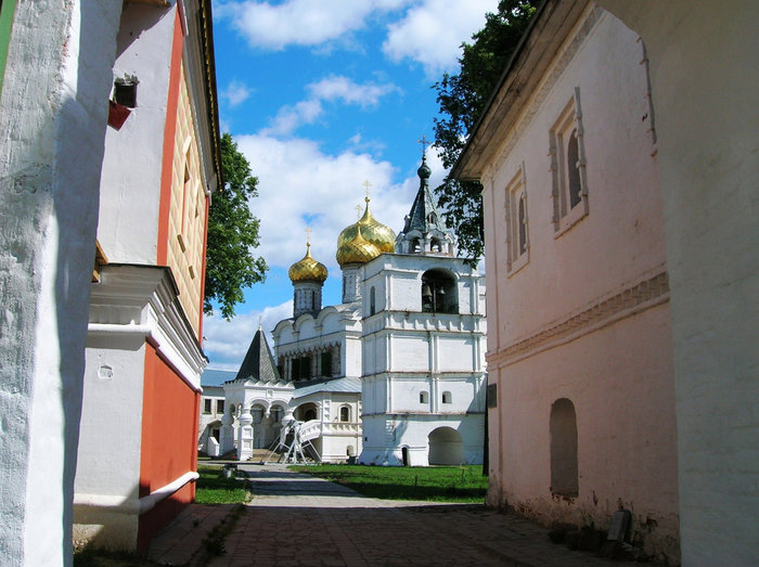 Ипатьевский монастырь Кострома, Россия