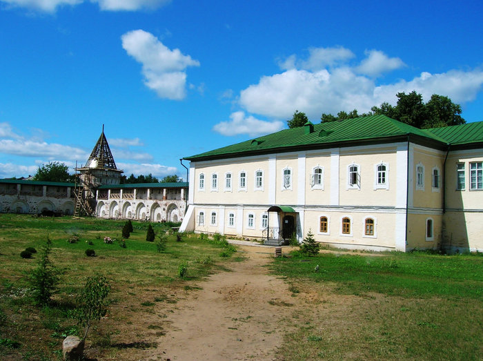 Ипатьевский монастырь: вид с колокольни Кострома, Россия