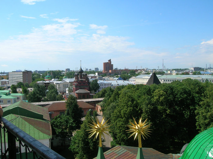 Спасо-Преображенский монастырь: вид с колокольни Ярославль, Россия