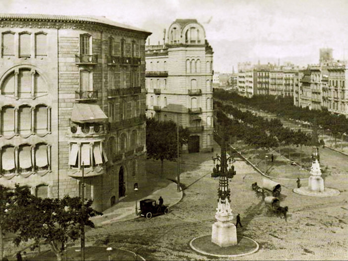 100 лет назад... Барселона, Испания