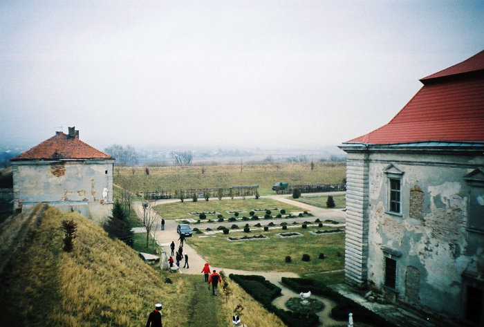 Вид на замковый двор Золочев, Украина