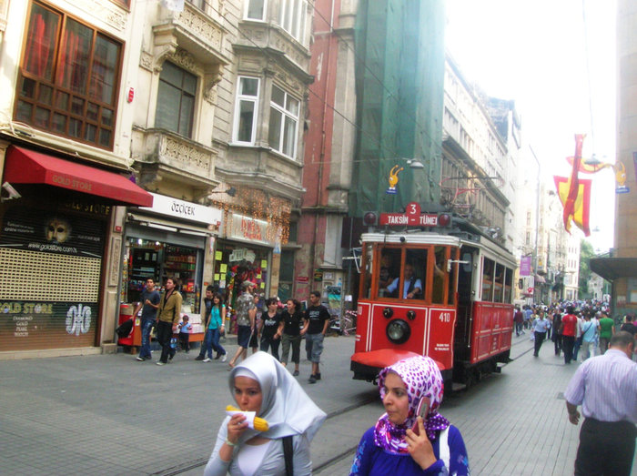Из Галаты в Таксим Стамбул, Турция