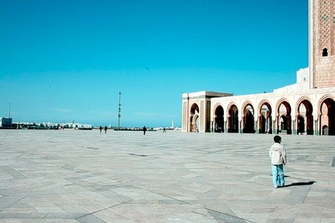 Площадь перед мечетью Султана Хасана Марокко