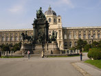 площадь Марии-Терезии