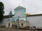 21. Парадный вход в Ипатьевский монастырь