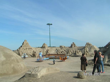 А вот и выставка песчаных фигур Лаппеенранта, Финляндия