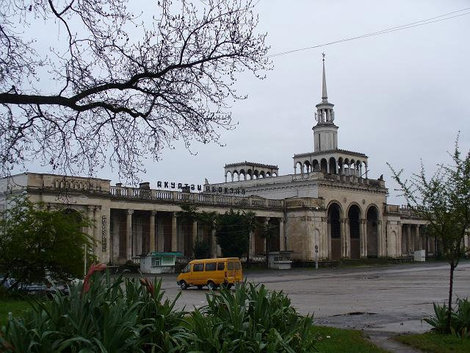 Сухум – город контрастов Сухум, Абхазия