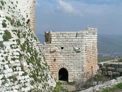 Камни тронуты временем Хаваш, Сирия