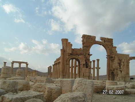 Колоннада Тадмур (Пальмира), Сирия