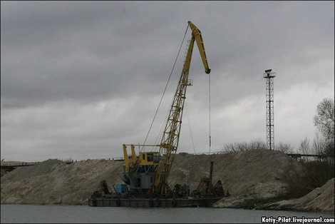 Заброшенный порт в Борковском затоне Рязань, Россия