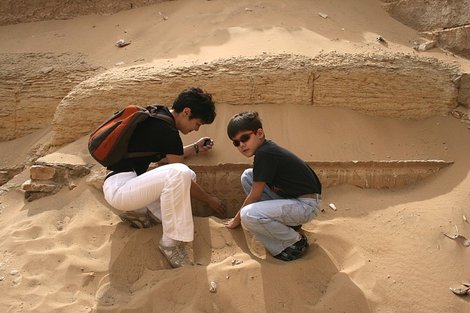 У гробницы нобилитета Саккара, Египет