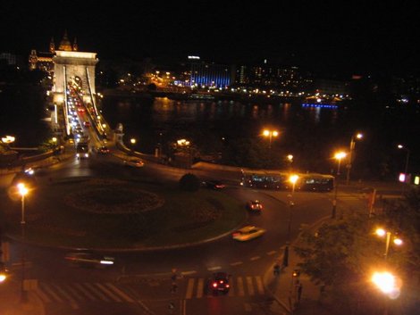 Цепной мост ночью Будапешт, Венгрия