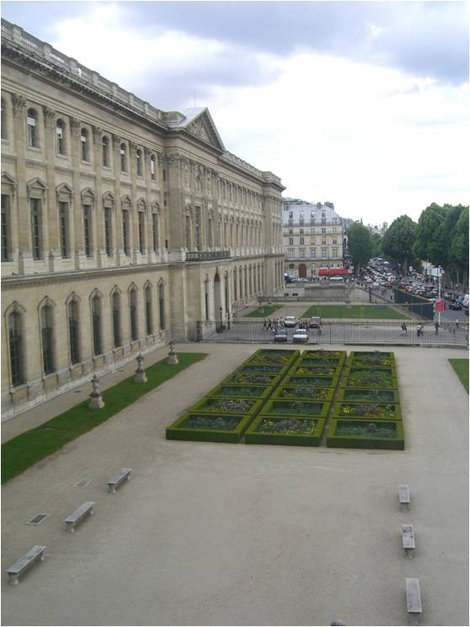 Садик при Лувре (фото из окна) Париж, Франция