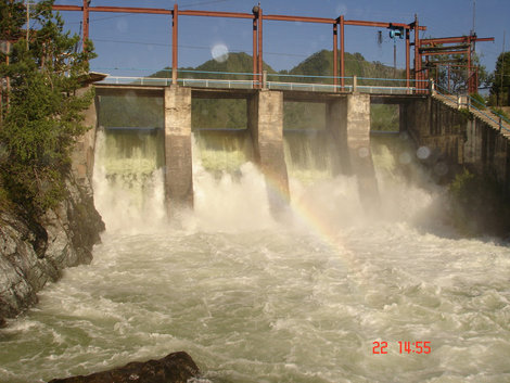 Чемальский ГЭС Республика Алтай, Россия