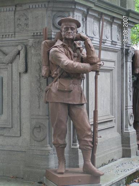 Памятник солдатам Первой Мировой Париж, Франция
