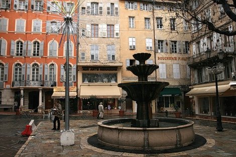 Грасс - самый красивый город Прованса Прованс-Альпы-Лазурный берег, Франция