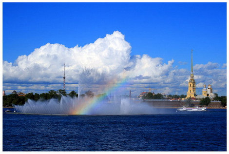 Радуга над Невой. Санкт-Петербург, Россия