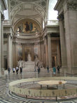 Внутри Пантеона