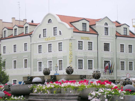 Гостиница Европа в старой части города, недалеко от Драматического театра, на улице Жвею(Рыбной). Клайпеда, Литва