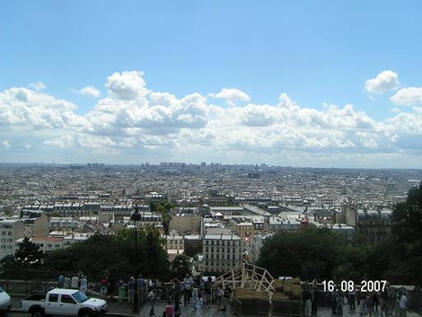 Город с холма Монмартр Париж, Франция