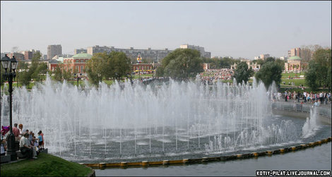 Поющие фонтаны Москва, Россия