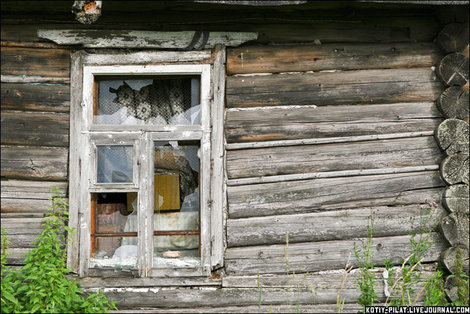 Разбитое окно Тверская область, Россия