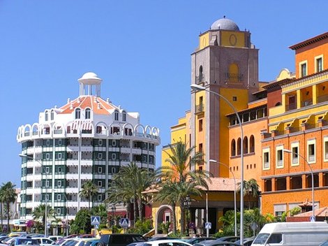 Парк Сантьяго 4 и отель Вилла Кортес Лас-Америкас, остров Тенерифе, Испания