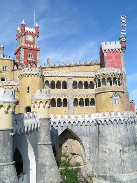 Замок не настоящий Синтра, Португалия