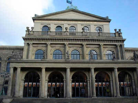 здание оперы Ганновер, Германия