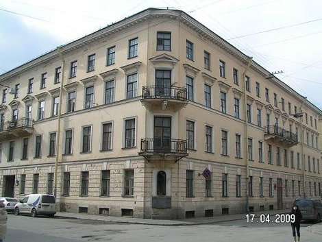 А это сам дом, где жил герой Преступления и наказания Санкт-Петербург, Россия