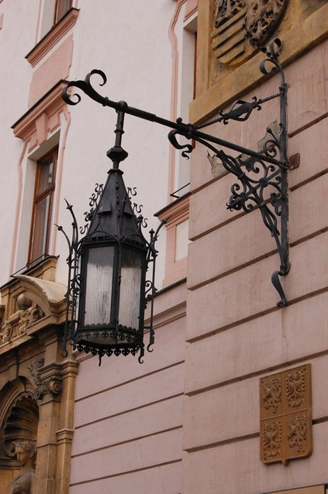 Этот фонарь сподвиг меня на целый фотоэтюд Оломоуц, Чехия