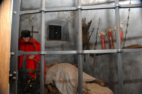 Там, где раньше была тюрьма, теперь музейная экспозиция. Добро пожаловать в Музей пыток! Локет, Чехия