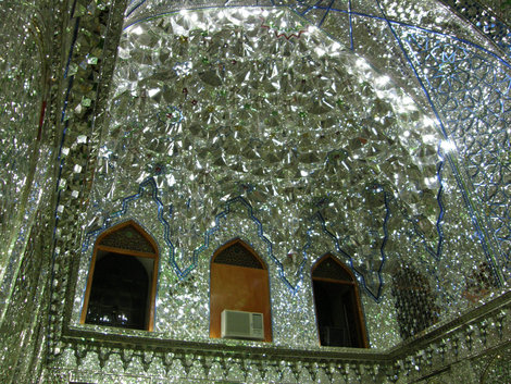Мечети и минареты государства шиитов. Иран