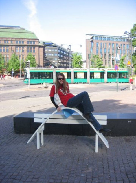 Трамвай и скамейка =) Хельсинки, Финляндия