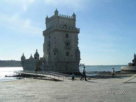 Башня вблизи Лиссабон, Португалия