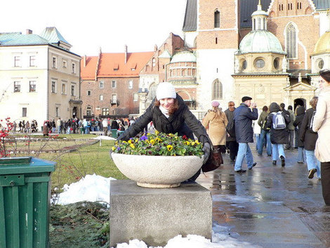 Во дворе перед Вавельским кафедральным собором. Краков, Польша