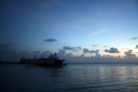 Рассвет, 4 утра Мальдивские острова