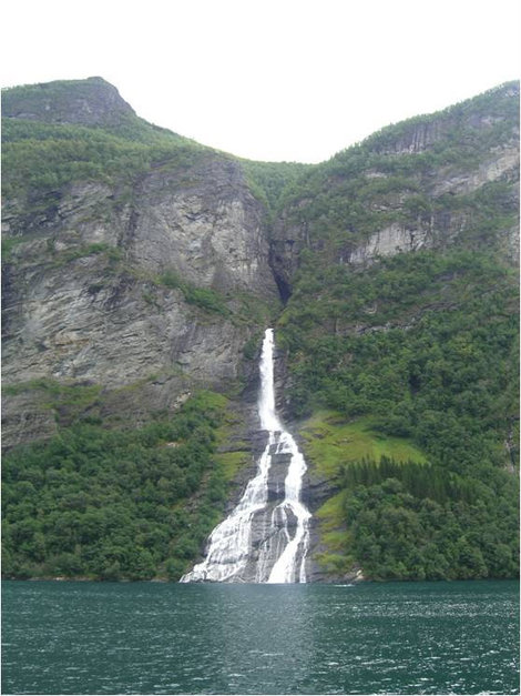 Водопад Жених Норвегия