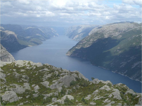 Люсефьорд с высоты Люсе-фьорд, Норвегия