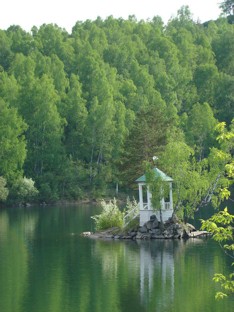 Здравница Ая. Озеро Ая. Республика Алтай, Россия
