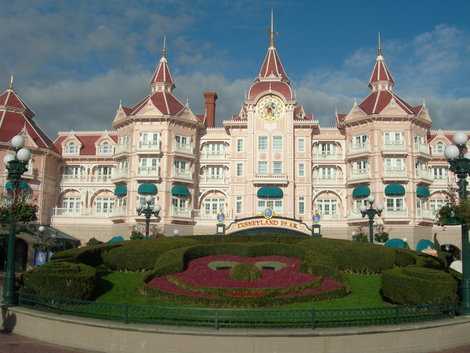 Отель Disneyland 4* Париж, Франция