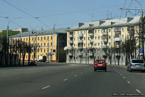 Улицы почти пусты. Интересно, из-за праздников или всегда так? Минск, Беларусь