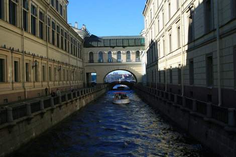 Зимняя канавка рядом с Эрмитажем. Санкт-Петербург, Россия
