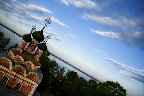 Вид с одной из колоколен Осташкова Светлица (Нило-Столбенская пустынь), Россия
