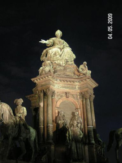 Памятник императрице Вена, Австрия
