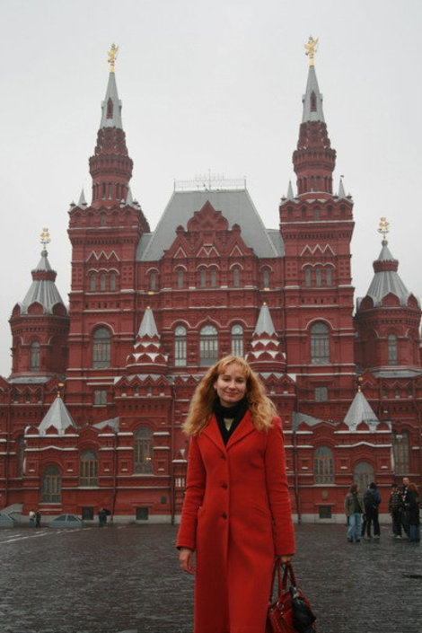 На Красной площади в красном. Москва, Россия