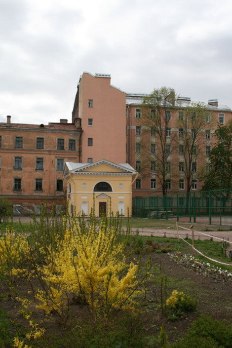 Весна в Юсуповском саду. Санкт-Петербург, Россия