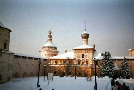 фото внутри двора Архииереев Ростова (Кремль) Ростов, Россия