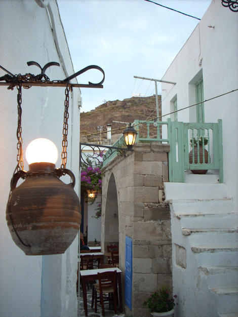 Улицы Плаки Остров Милос, Греция