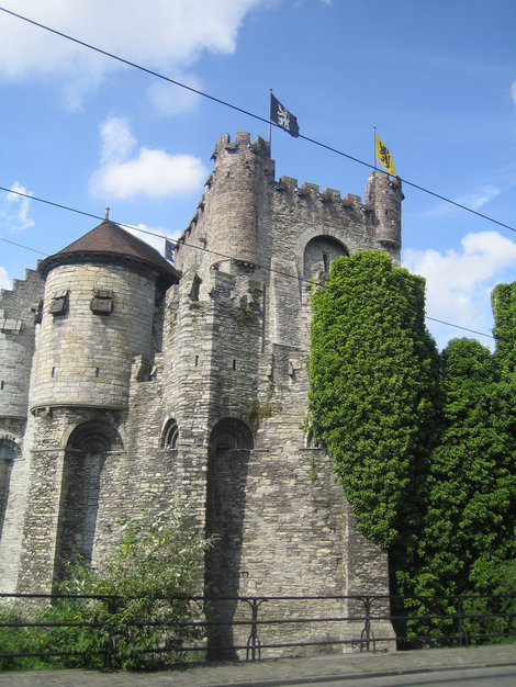 Замок графов Фландрских Гент, Бельгия